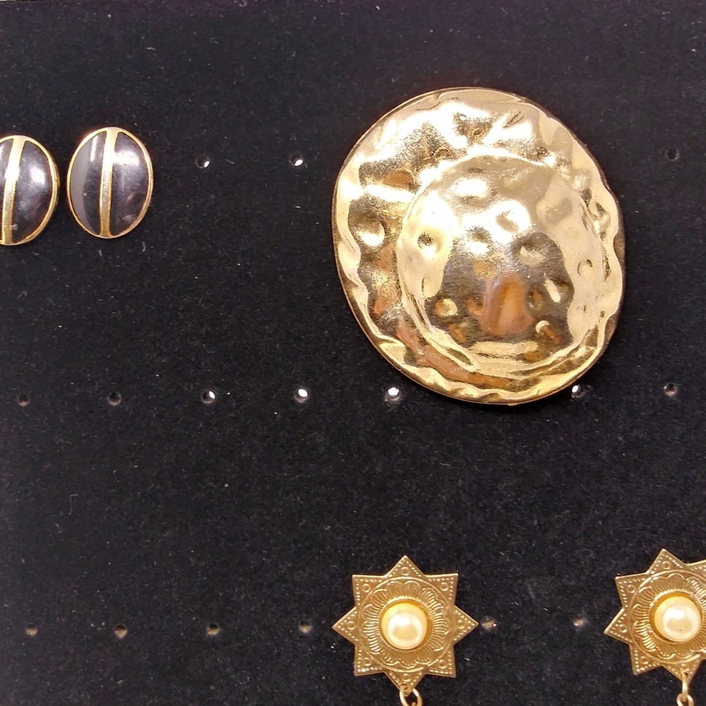 7 Piece Vintage Gold/Black Tone Jewelry Set - Picture 2 of 7